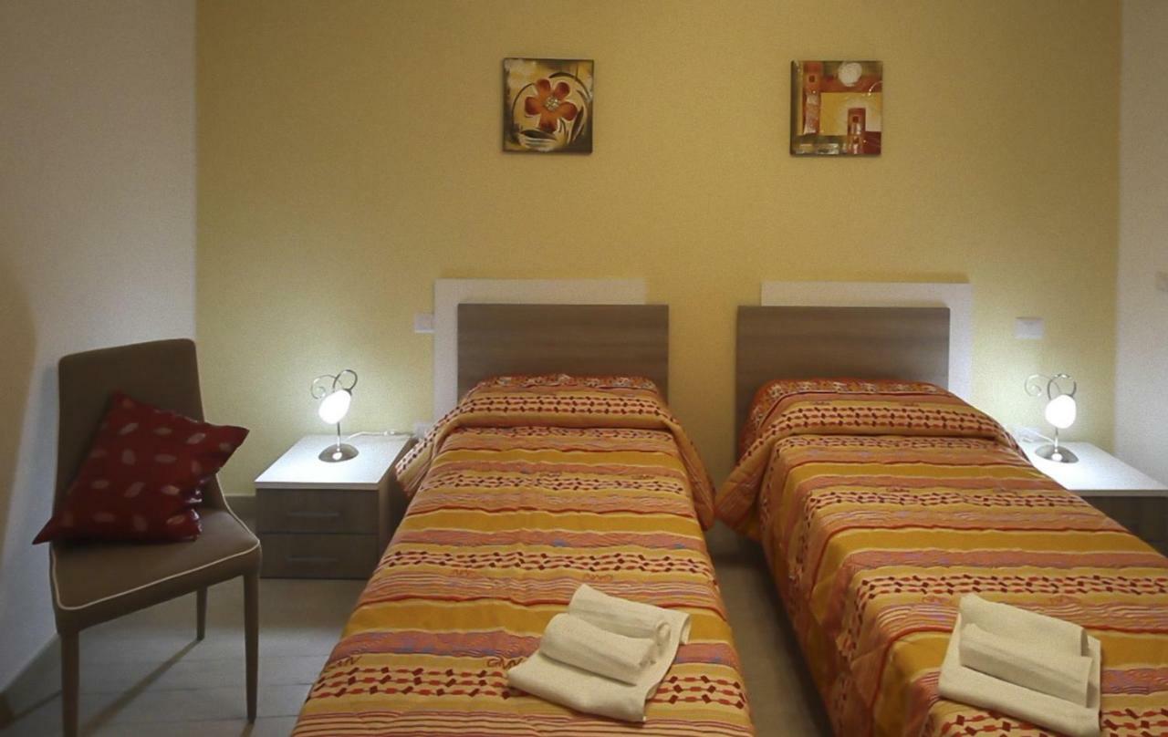 Casa Vacanze Camastra Santo Stefano di Camastra Dış mekan fotoğraf